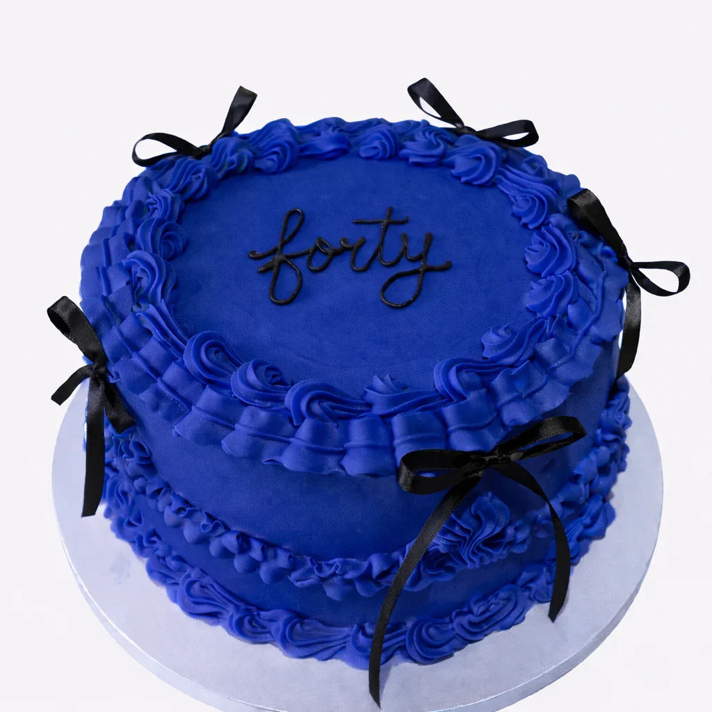 ROUND VINTAGE CAKE (Custom).