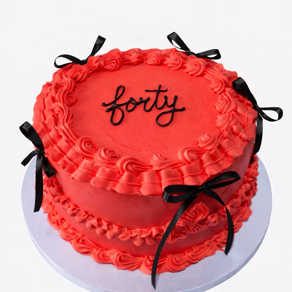 ROUND VINTAGE CAKE (Custom).